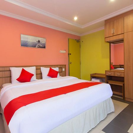 Oyo 746 Hotel Comfort Ipoh Buitenkant foto