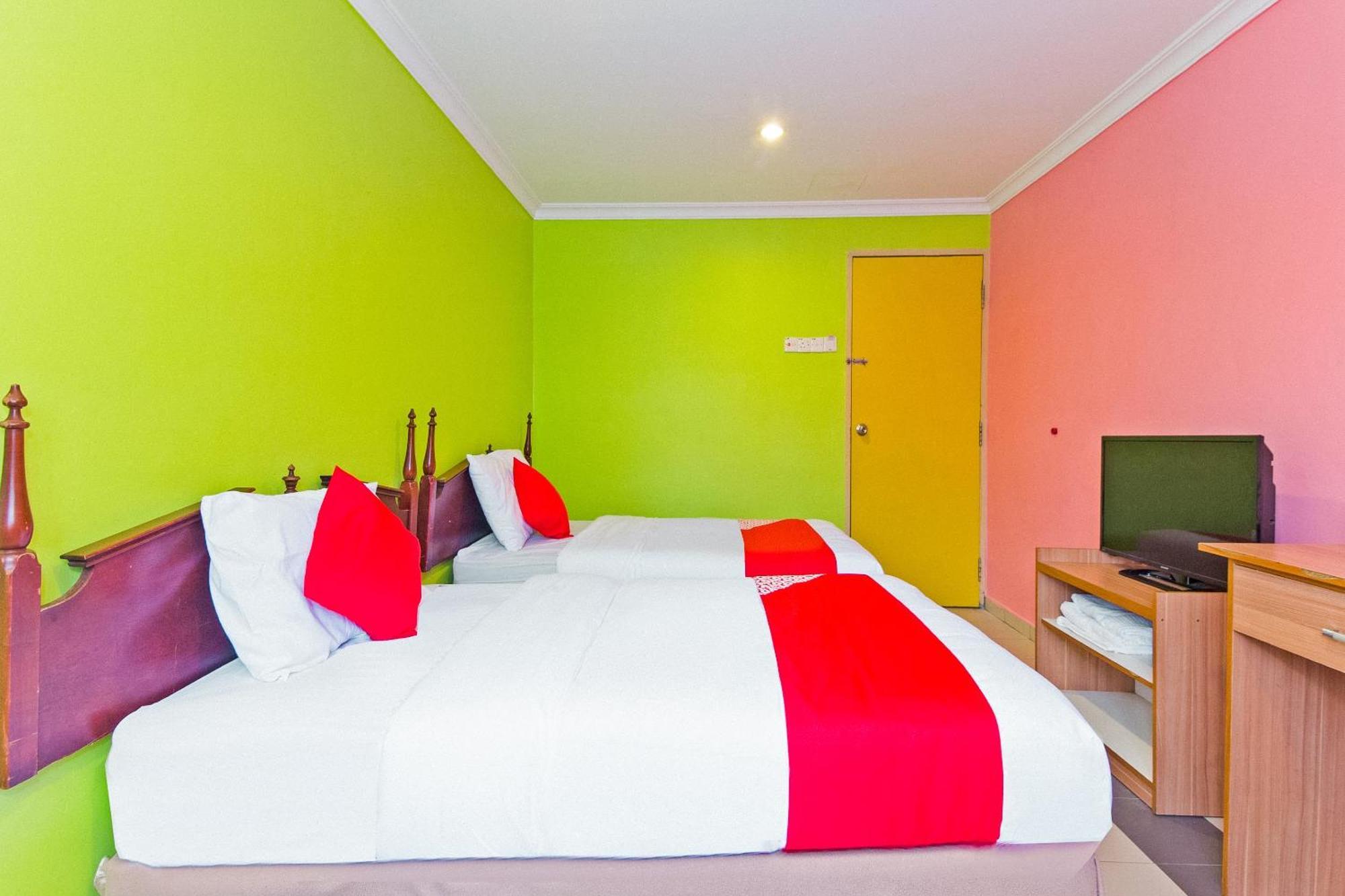 Oyo 746 Hotel Comfort Ipoh Buitenkant foto