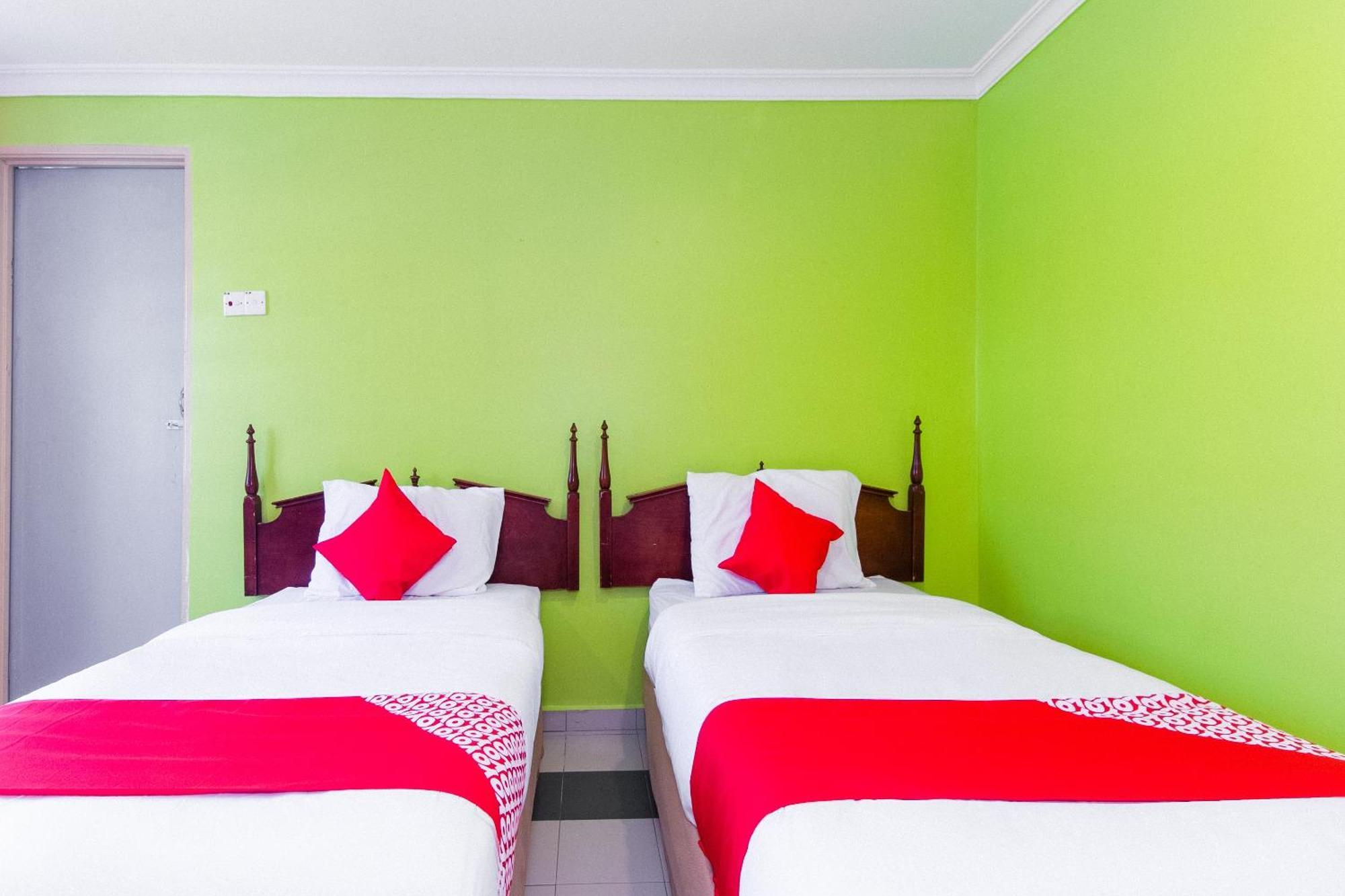 Oyo 746 Hotel Comfort Ipoh Buitenkant foto