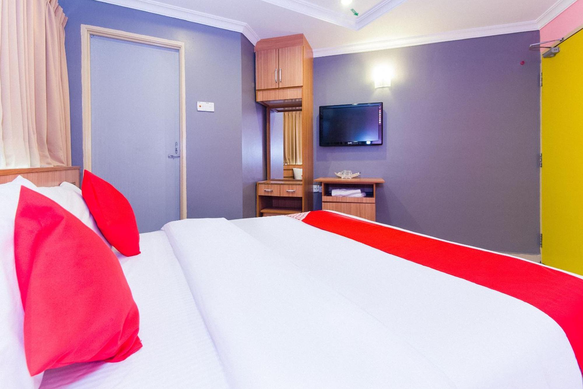 Oyo 746 Hotel Comfort Ipoh Buitenkant foto